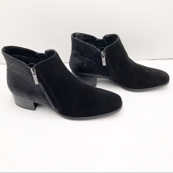 🆕{H By Halston} Lana Leather Calf Hair Black Booties - Picture 5 of 16